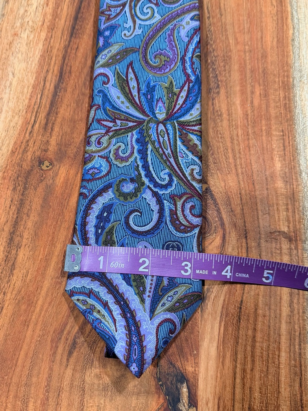 Vintage GUCCI 100% Silk Necktie - Picture 5 of 5